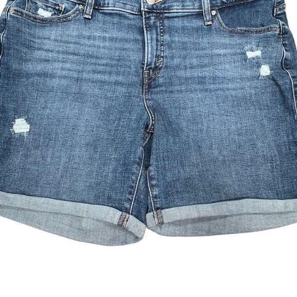 Levi's Women's Classic Roll Up Jean Shorts - Picture 4 of 12